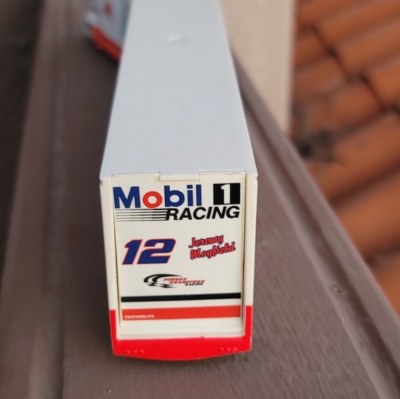 Vtg 1998 Hot Wheels Mobil 1 Racing Penske Racing Transporter Truck - Picture 3 of 6